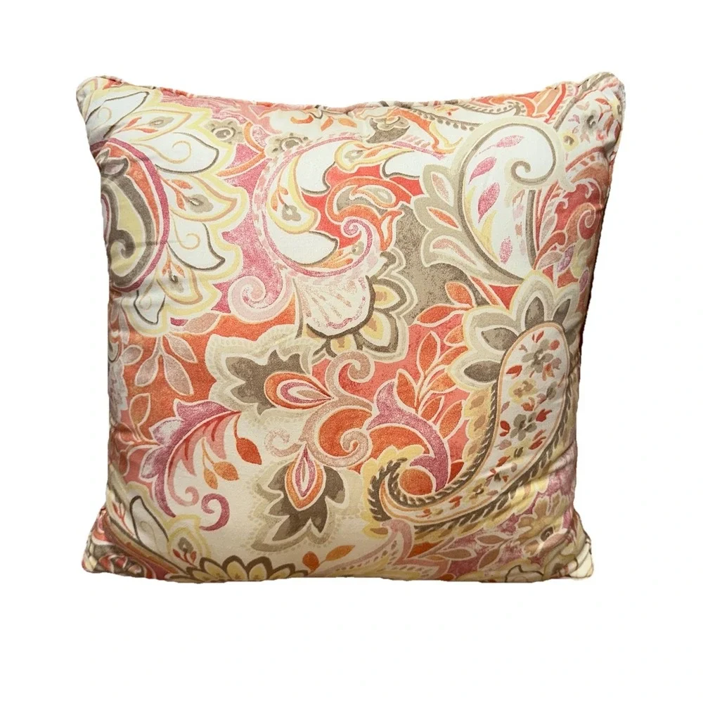 Set Of 2 Raymond Waites Accent Throw Pillows‎ Pink Multicolor Paisley Cotton EUC
